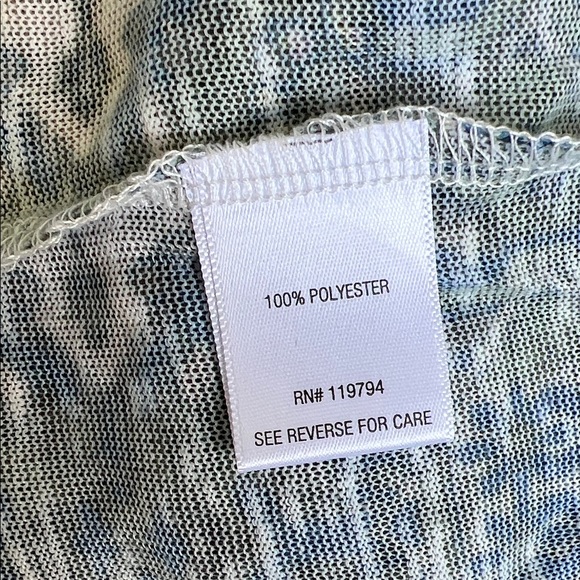 Farmer's Market Blue Patterned Blouse Size L - Picture 6 of 7